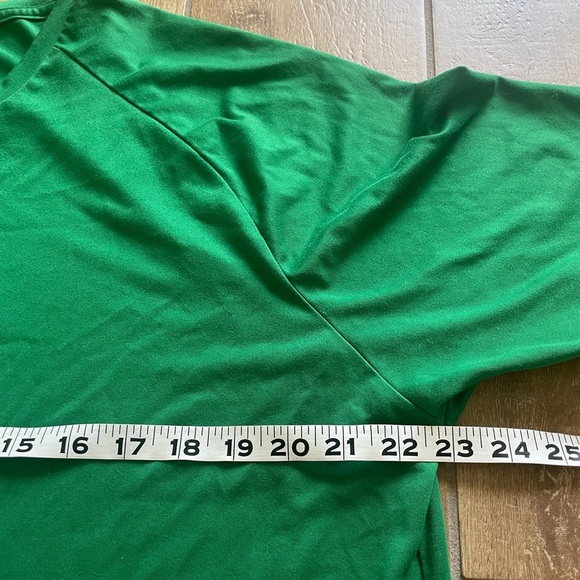 Under Armour "The Tech Tee" Short Sleeve Polyester Shirt in Green Men's XL - Picture 4 of 6